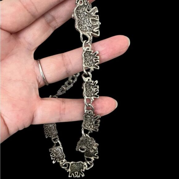 Vintage pewter elephants charm necklace/Choker - Picture 6 of 7